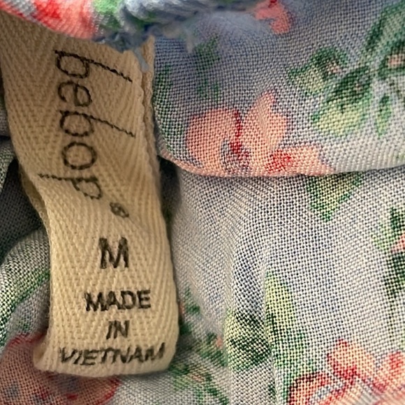 BEBOP Juniors Womens Floral Elbow Sleeves Romper Medium Size Medium - Picture 8 of 10